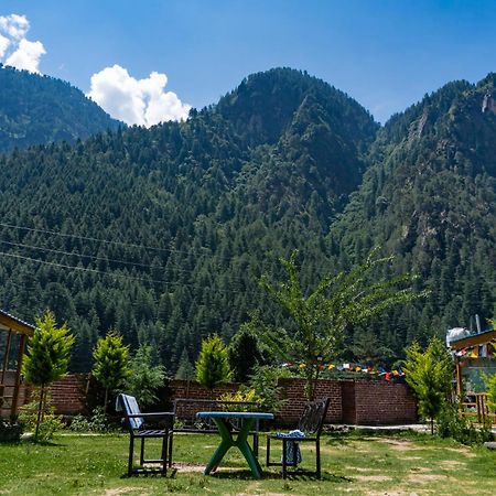 Lee Garden Himalayan Wooden Cottages Kasol Exterior photo